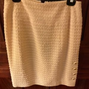 Pale Yellow Nubby Wool Chanel Boutique Sheath. Skirt size 12